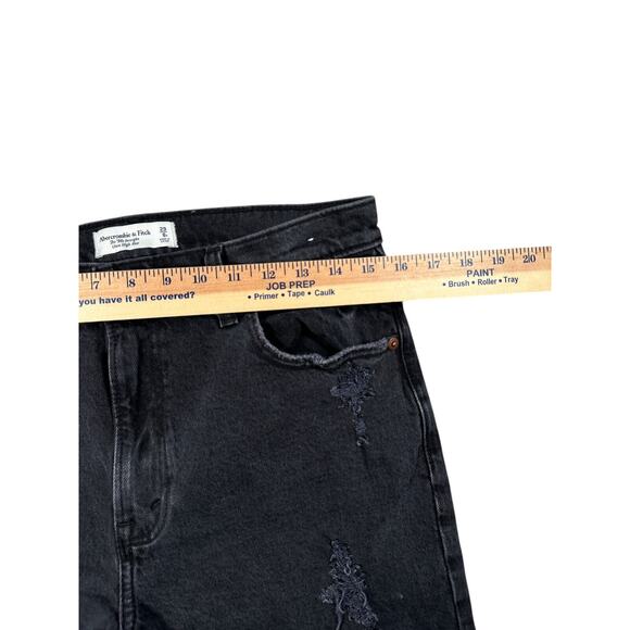 Abercrombie Fitch Size 8R The 90s Straight Ultra High Rise Black Distressed Jean - Picture 4 of 7